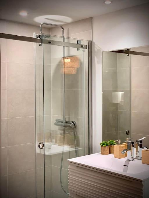 Loft Menorca & Spa 5 Etoiles Au Coeur De Nancy Ngoại thất bức ảnh